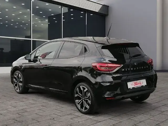 Gebraucht Mitsubishi Colt Plus 91 PS (66 kW) 2025 Schwarz Kleinwagen