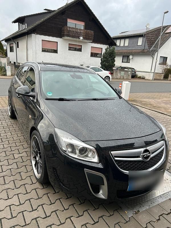 Schwarz Gebraucht 2011 Opel Insignia OPC Kombi | 6.550 € (Superpreis) - Bild 1/4