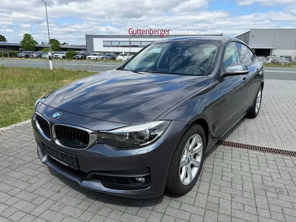 Gebraucht BMW 320 Sport Line 190 PS (139 kW) 2017 Grau Limousine