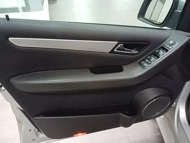 Gebraucht Mercedes B160 95 PS (69 kW) 2009 Silber Van / Kleinbus