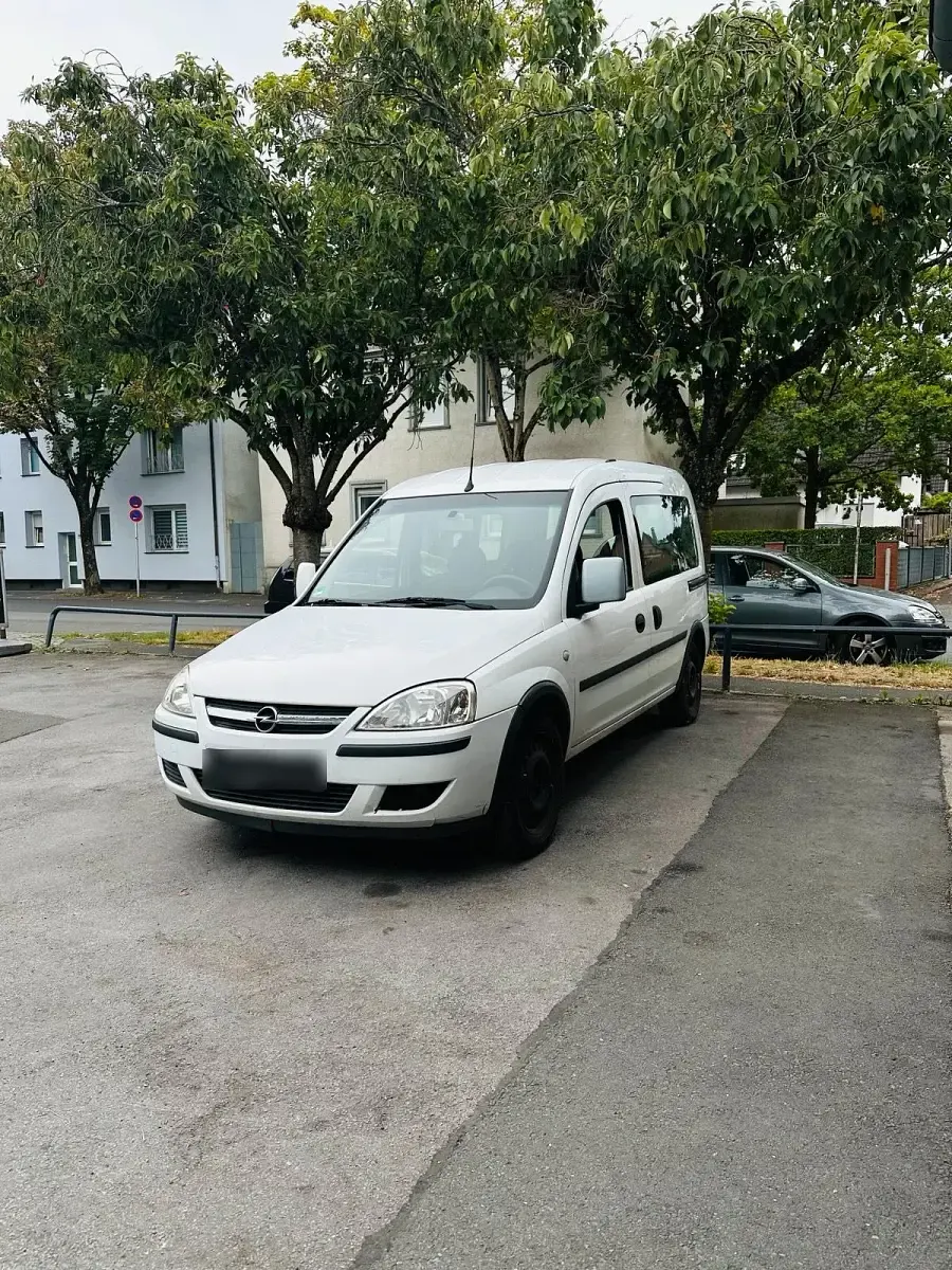 Gebraucht Opel Combo 94 PS (69 kW) 2007 Weiß Van / Kleinbus
