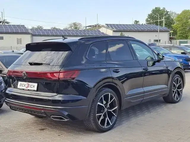 Gebraucht VW Touareg R-line 286 PS (210 kW) 2025 Schwarz SUV