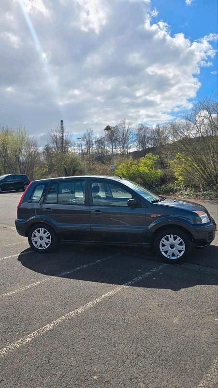 Gebraucht Ford Fusion 75 PS (55 kW) 2006 Grau Kleinwagen