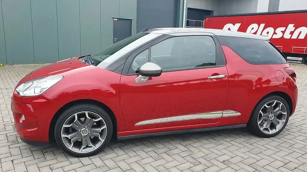 Gebraucht Citroën DS3 Cabriolet 156 PS (114 kW) 2014 Rot Cabrio