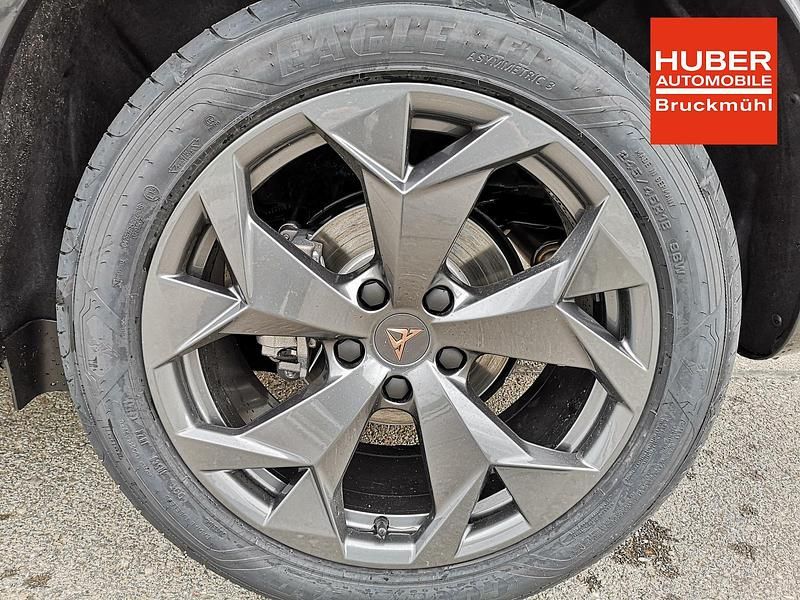 Nowe Cupra Formentor 150 KM (110 kW) 2026 Biały SUV