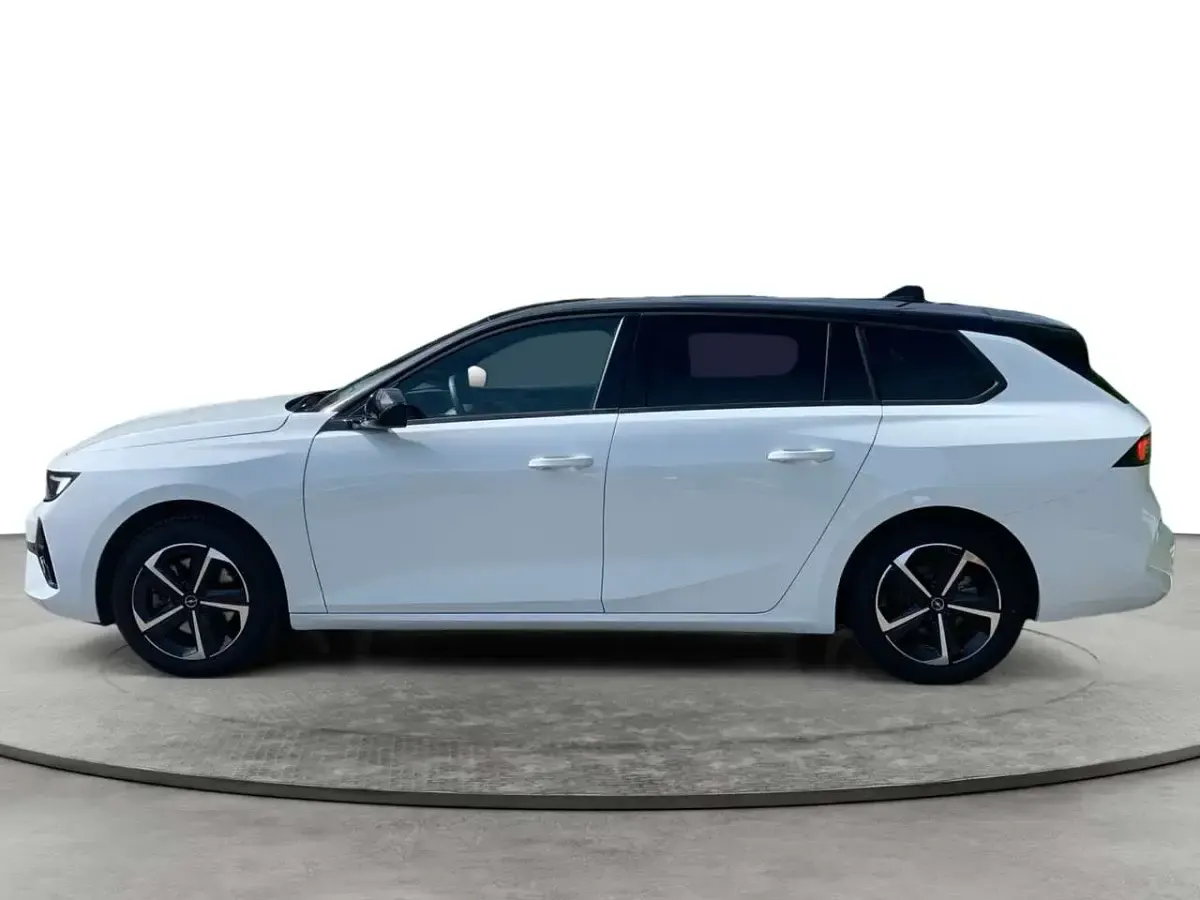 Używany Opel Astra 131 KM (96 kW) 2025 Biały Kombi