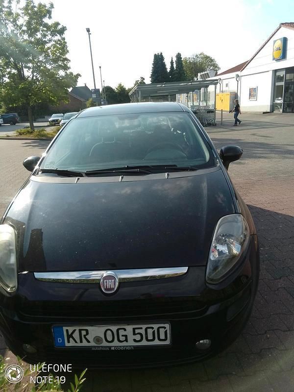 Schwarz Gebraucht 2011 Fiat Grande Punto Kleinwagen | 2.450 € - Bild 1/4