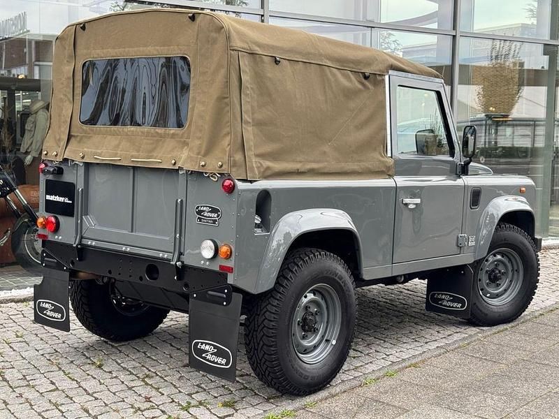 Gebraucht Land Rover Defender 411 PS (302 kW) 2023 Grau SUV
