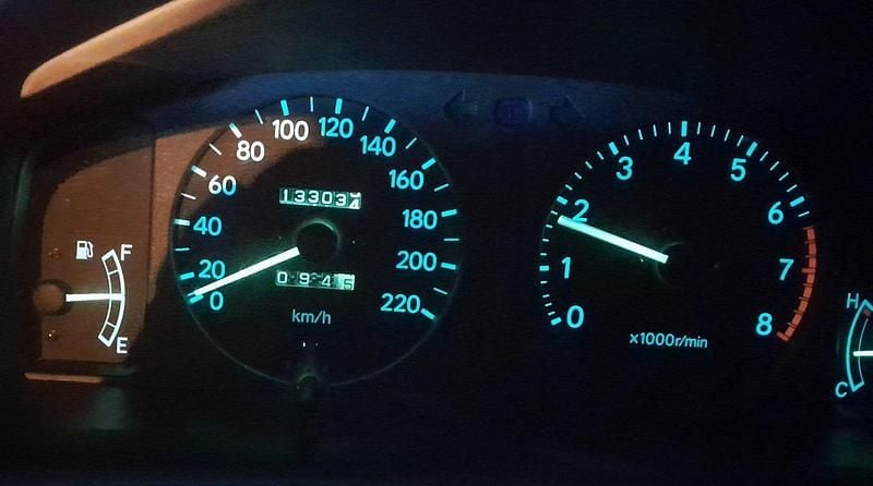 Silber Gebraucht 2001 Toyota Corolla Coupé | 3.000 € (Fairer Preis) - Bild 1/4