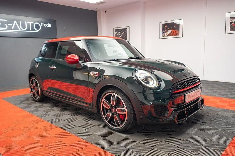 Grün Gebraucht 2019 Mini John Cooper Works Kleinwagen | 19.900 € (Guter Preis) - Bild 1/4
