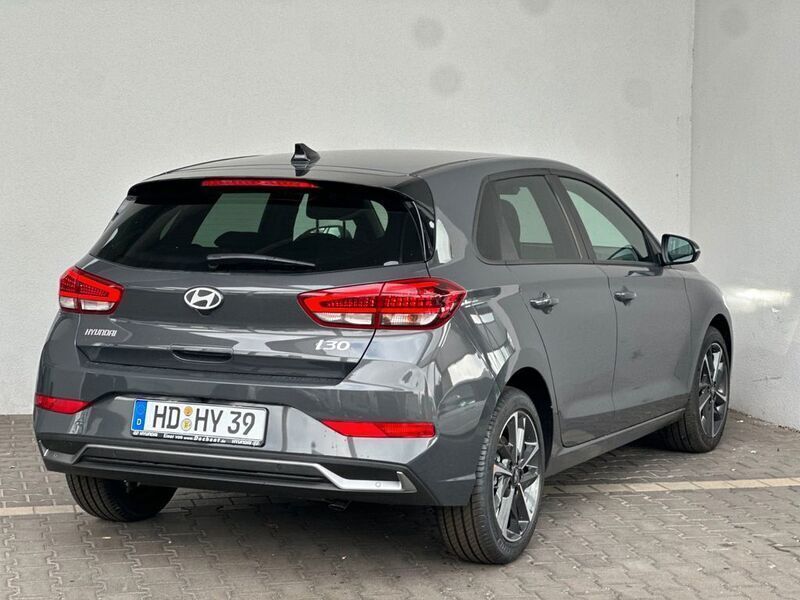 Gebraucht Hyundai i30 Advantage 101 PS (74 kW) 2024 Grau Kleinwagen