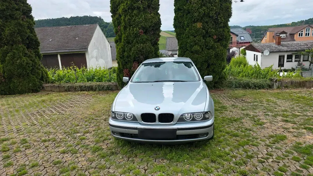 Gebraucht BMW 520 150 PS (110 kW) 1996 Silber Limousine