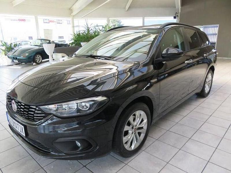 Gebraucht Fiat Tipo Easy 110 PS (80 kW) 2017 Schwarz Kombi