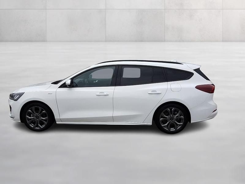 Gebraucht Ford Focus ST-Line X 155 PS (114 kW) 2024 Weiß Limousine