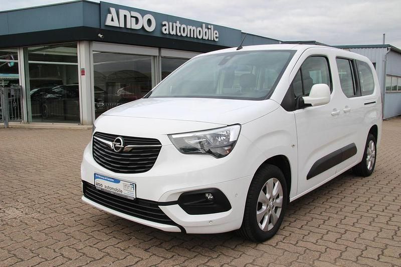 Weiß Gebraucht 2020 Opel Combo Life Edition Van / Kleinbus | 19.800 € (Etwas zu teuer) - Bild 1/4