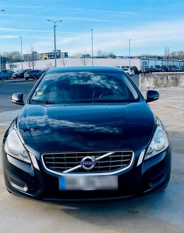 Gebraucht Volvo V60 163 PS (119 kW) 2011 Schwarz Kombi