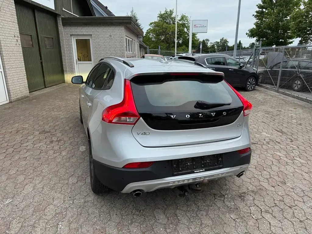 Gebraucht Volvo V40 CC Plus 150 PS (110 kW) 2019 Silber Kombi