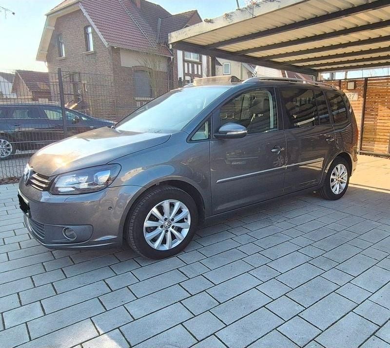 Gebraucht VW Touran Highline 140 PS (102 kW) 2015 Grau Van / Kleinbus