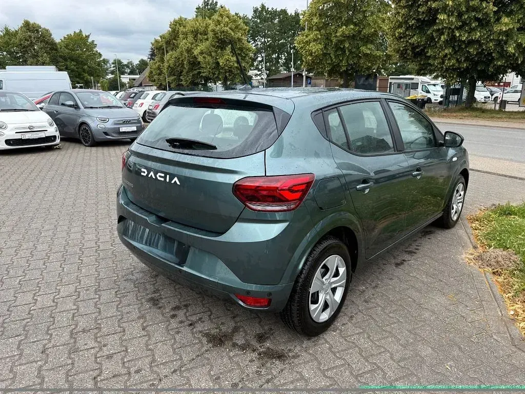 Gebraucht Dacia Sandero Expression 91 PS (66 kW) 2025 Grün Limousine