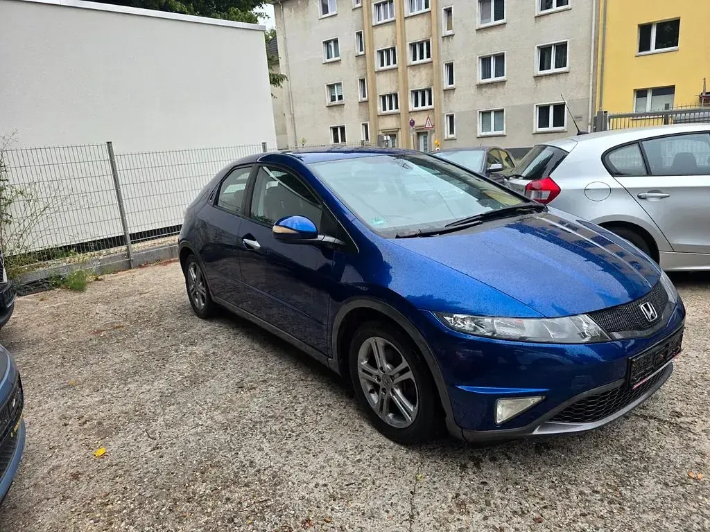 Gebraucht Honda Civic Sport 99 PS (72 kW) 2011 Deep sapphire blue Limousine