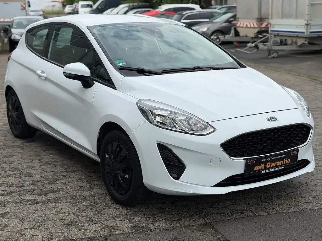 Gebraucht Ford Fiesta Trend 71 PS (52 kW) 2019 Weiß Kleinwagen