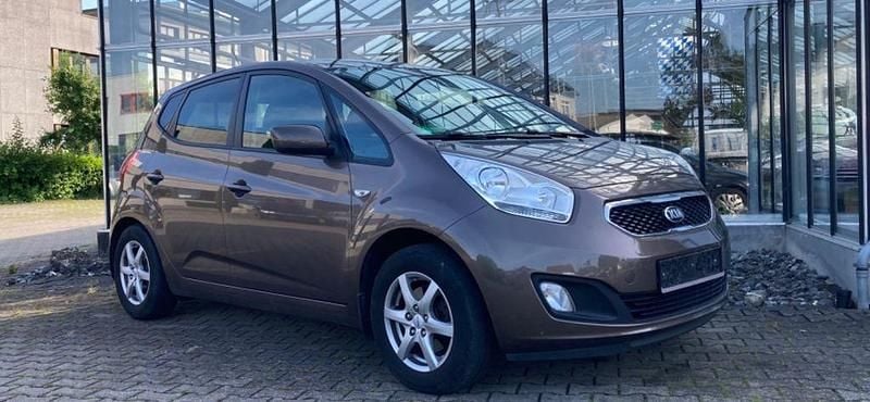 Beige Gebraucht 2013 Kia Venga Kleinwagen | 7.380 € (Fairer Preis) - Bild 1/4