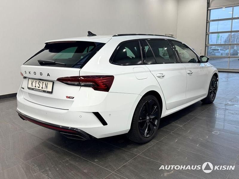 Gebraucht Skoda Octavia RS 265 PS (194 kW) 2025 Weiß Kombi