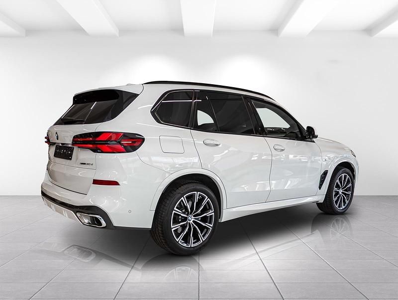 Second-hand BMW X5 Shadowline 286 CP (210 kW) 2025 Alb SUV