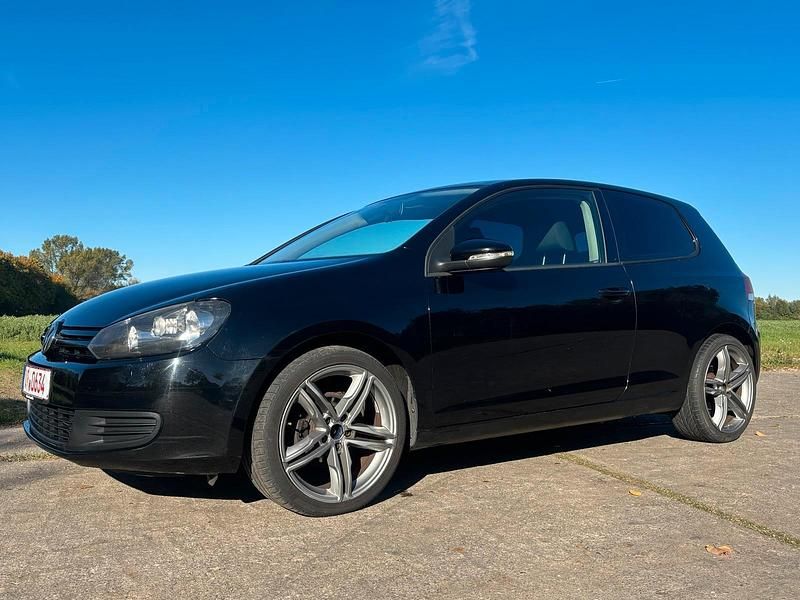 Gebraucht VW Golf VI 80 PS (58 kW) 2010 Schwarz Kleinwagen