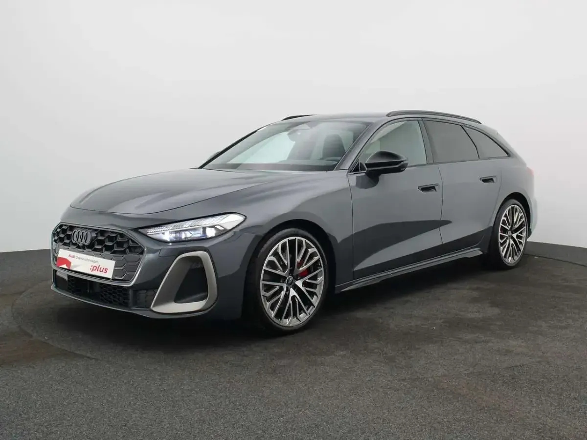 Gebraucht Audi A5 Ambiente 204 PS (150 kW) 2024 Magnetgrau Kombi