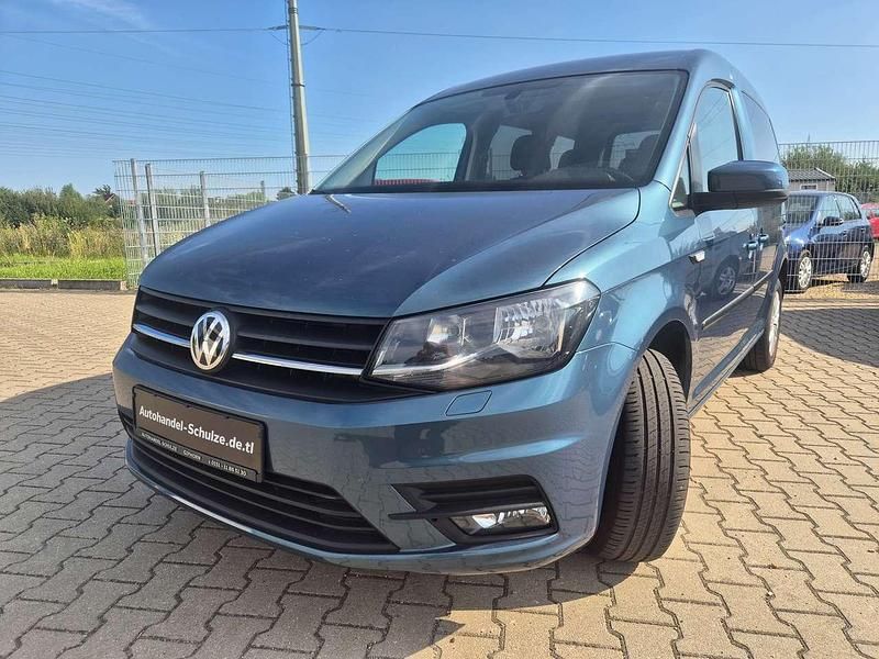 Grün Gebraucht 2018 VW Caddy Van / Kleinbus | 10.490 € (Superpreis) - Bild 1/4