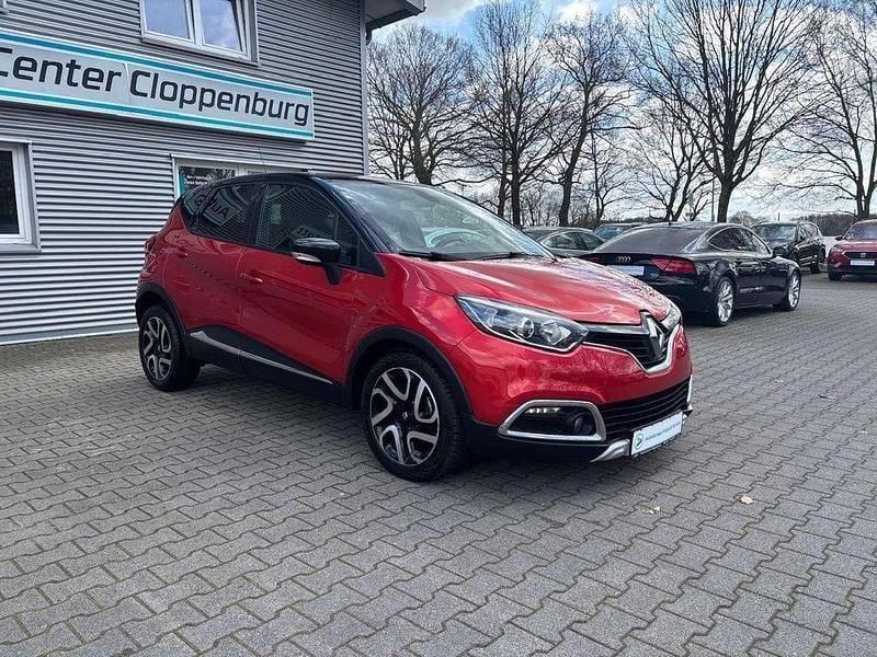 Używany Renault Captur XMOD 118 KM (86 kW) 2016 Czerwony SUV