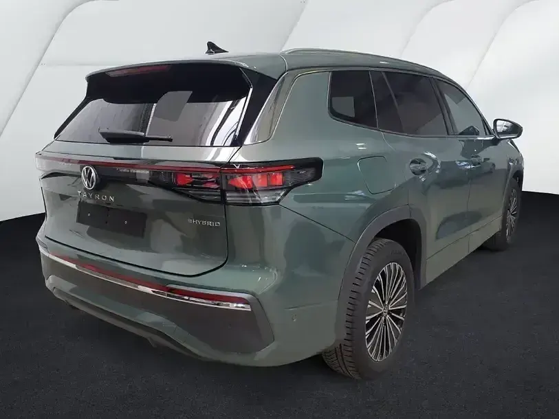 Gebraucht VW Tayron Elegance 204 PS (150 kW) 2025 Grün SUV