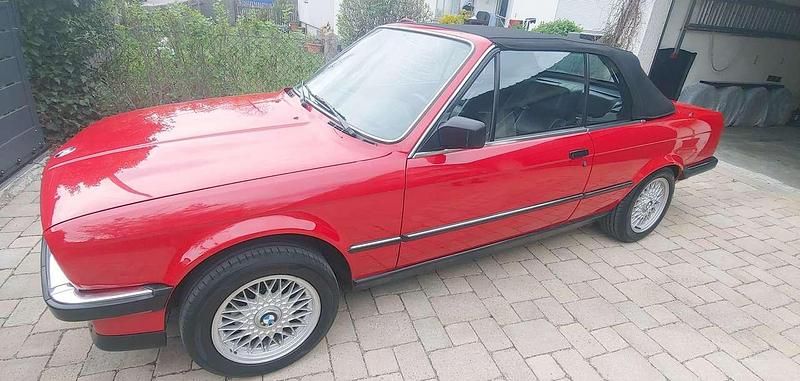 Rot Gebraucht 1987 BMW 325 Cabriolet Cabrio | 18.500 € - Bild 1/4