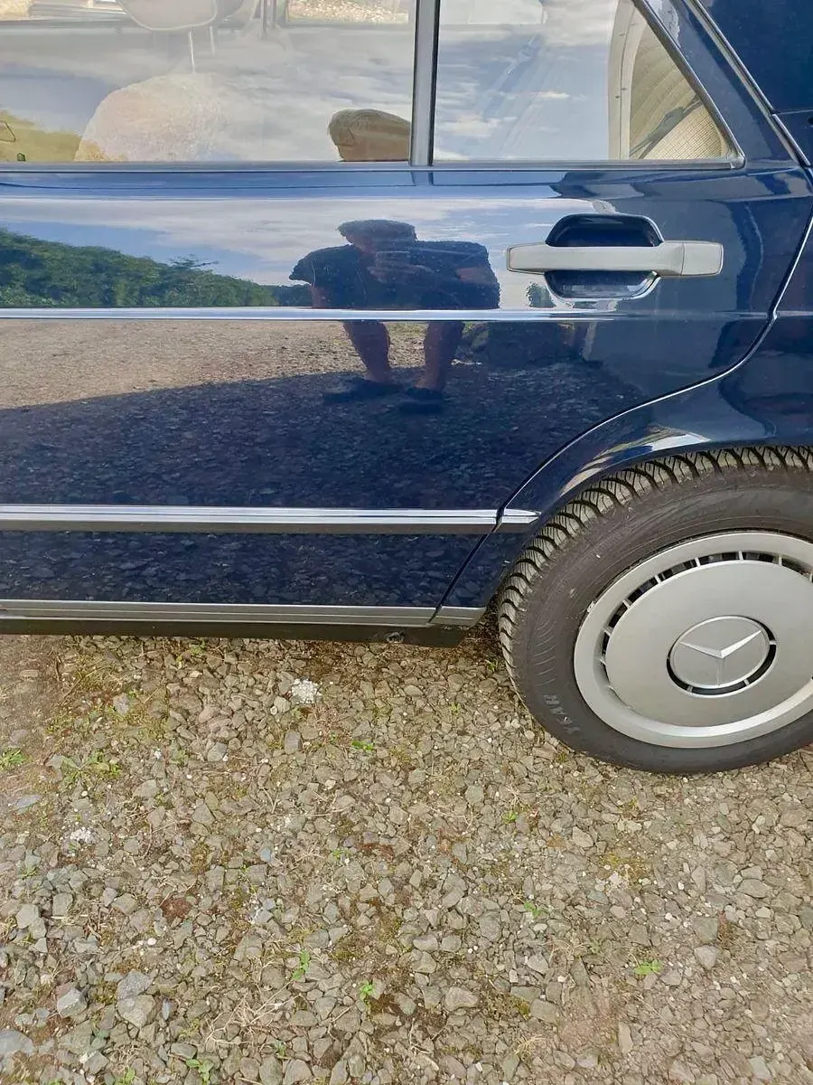 Gebraucht Mercedes 190 102 PS (75 kW) 1988 Blau Limousine
