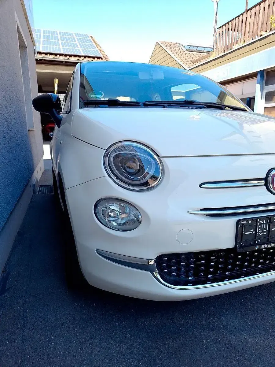 Gebraucht Fiat 500 Lounge 69 PS (50 kW) 2017 Weiß Kleinwagen