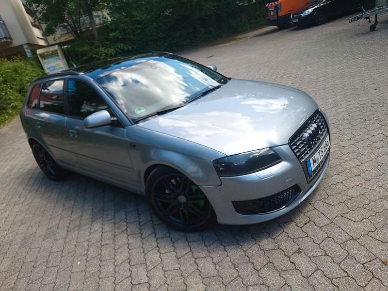 Gebraucht Audi A3 Ambiente 443 PS (325 kW) 2006 Grau Kleinwagen