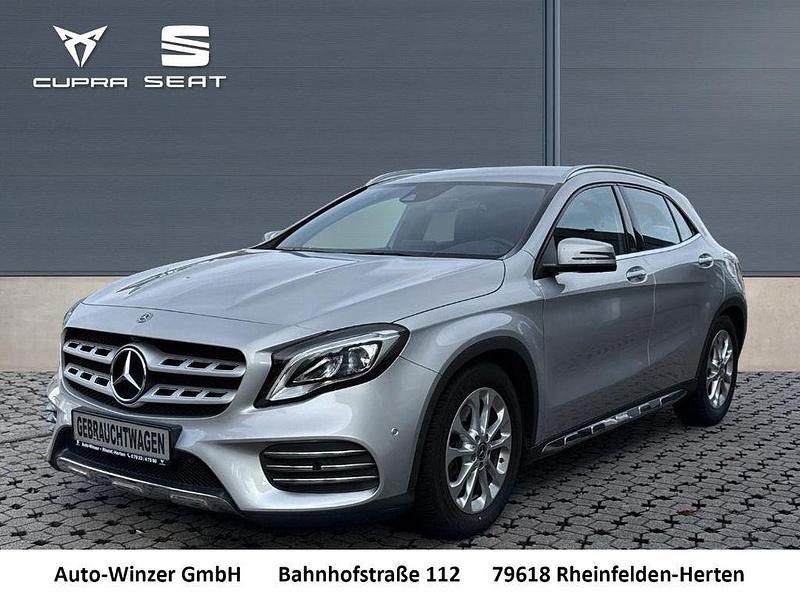 Gebraucht Mercedes GLA250 211 PS (155 kW) 2018 Grau SUV