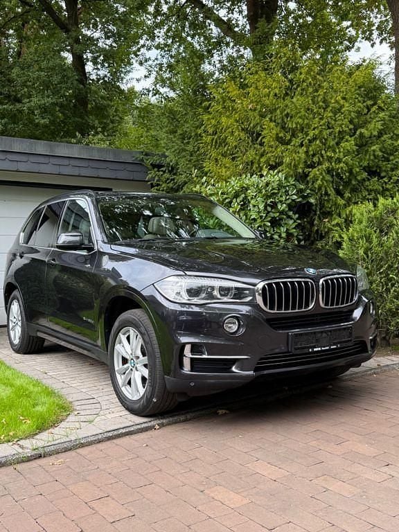 Grau Gebraucht 2014 BMW X5 Performance SUV | 17.900 € (Guter Preis) - Bild 1/4