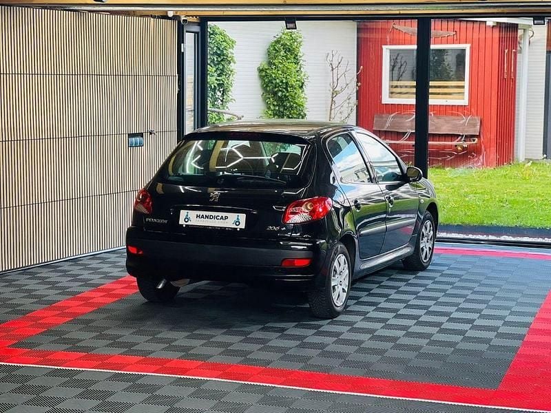 Noir perla nera Gebraucht 2012 Peugeot 206+ Urban Move Kleinwagen | 3.900 € (Fairer Preis) - Bild 1/4