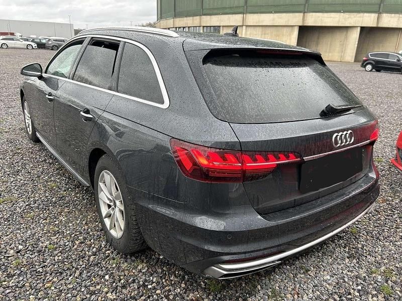 Gebraucht Audi A4 Advanced 204 PS (150 kW) 2023 Manhattangrau metallic Kombi