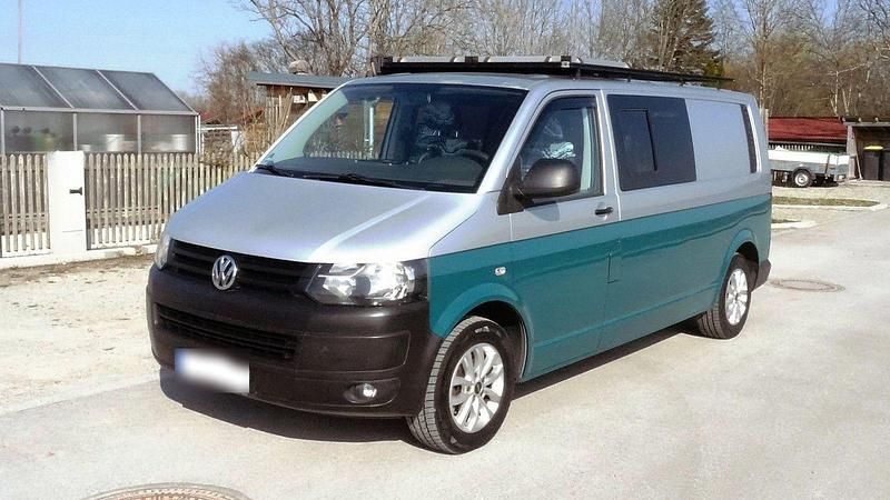 Gebraucht VW Transporter 140 PS (102 kW) 2010 Silber Van