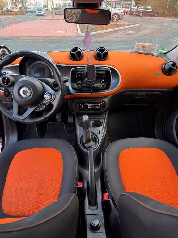 Gebraucht Smart ForFour Passion 71 PS (52 kW) 2015 Schwarz Kleinwagen