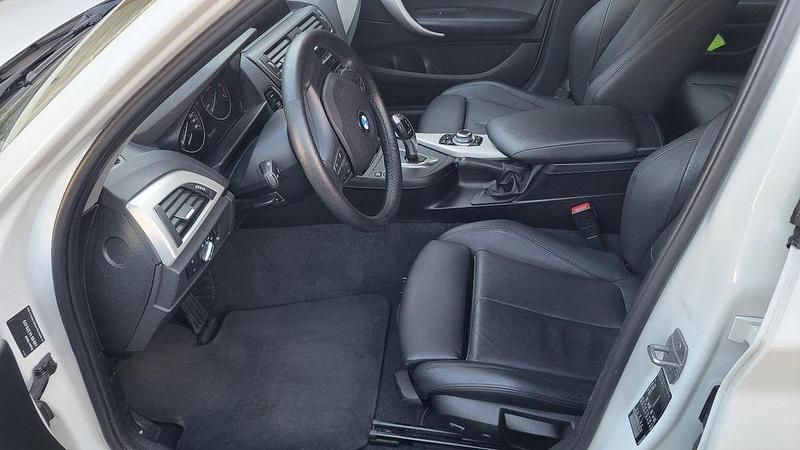 Gebraucht BMW 116 Advantage 116 PS (85 kW) 2016 Weiß Kleinwagen