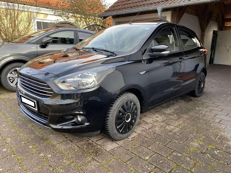 Gebraucht Ford Ka Cool & Sound Edition 86 PS (63 kW) 2017 Schwarz Limousine