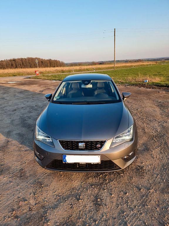 Gebraucht Seat Leon FR 140 PS (102 kW) 2014 Grau Limousine
