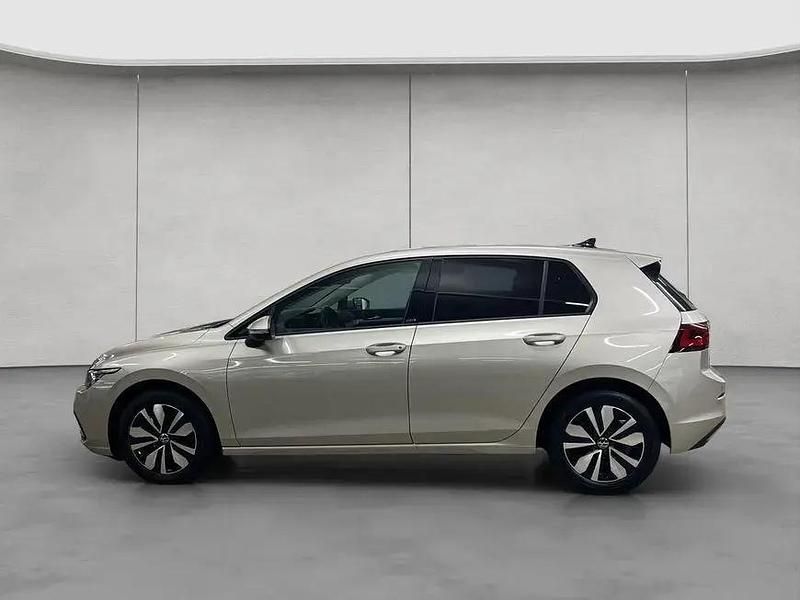 Gebraucht VW Golf VIII Life 131 PS (96 kW) 2024 Silber Limousine