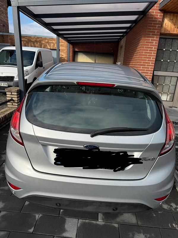 Gebraucht Ford Fiesta 2017 Grau Kleinwagen