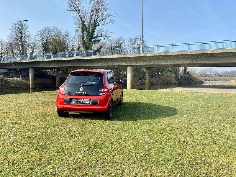 Gebraucht Renault Twingo Dynamique 71 PS (52 kW) 2015 Rot Kleinwagen
