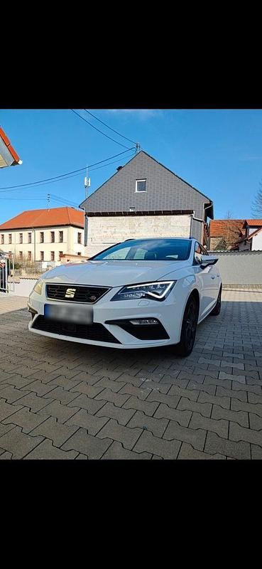 Gebraucht Seat Leon FR 150 PS (110 kW) 2019 Weiß Limousine